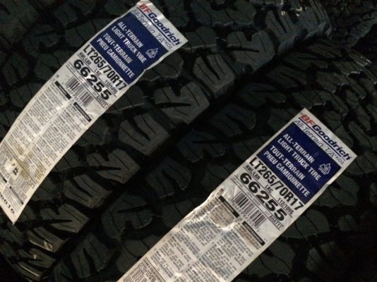 BF Goodrich All-terrain KO2 ขนาด 265 70 r17 ยางใหม่ปี15 BF Goodrich All-terrain KO2 ขนาด 265 70 r17 ยางใหม่ปี15