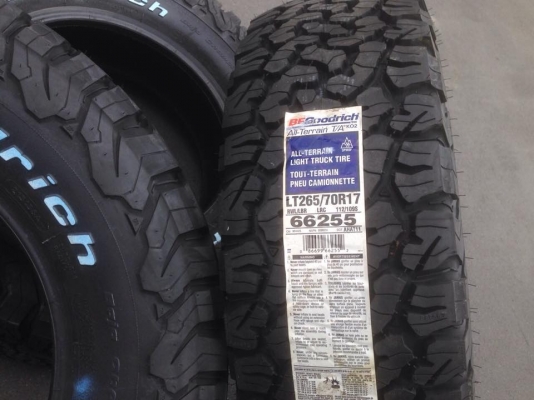 BF Goodrich All-terrain KO2 ขนาด 265 70 r17 ยางใหม่ปี15 BF Goodrich All-terrain KO2 ขนาด 265 70 r17 ยางใหม่ปี15