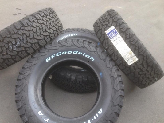 BF Goodrich All-terrain KO2 ขนาด 265 70 r17 ยางใหม่ปี15 BF Goodrich All-terrain KO2 ขนาด 265 70 r17 ยางใหม่ปี15