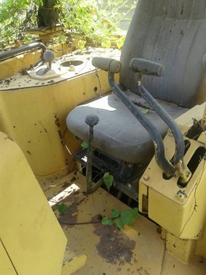 ขายด่วนครับ รถเกรด CATERPILLAR D6H เกียรตัด รถสวยครับ ขายถูกๆ พร้อมใช้งาน