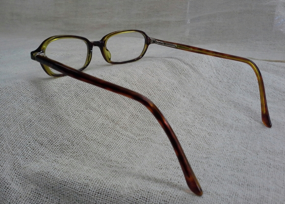 แว่นสายตายาวทำมือโดยช่างอิตาลี  OLIVER made in Italy