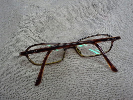 แว่นสายตายาวทำมือโดยช่างอิตาลี  OLIVER made in Italy