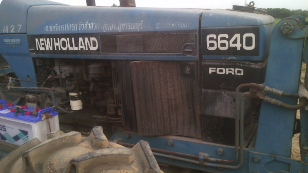 ขายรถไถFORDรุ่น6640คานหน้า NEWHOLLAND  พร้อมโอน