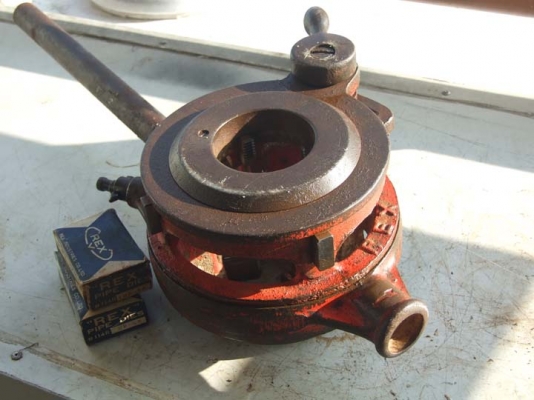 ที่ต๊าปเกลียวท่อ REX 114R