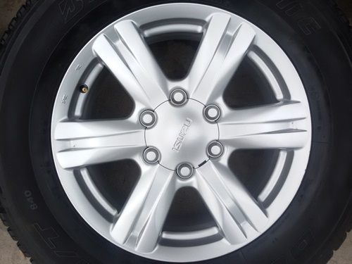 ขายล้อISUZU Mu-X New ISUZU17 ยางปี 3214  4 ล้อ