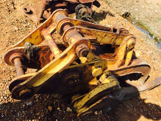 ขายหัวคีบไม้ ขนาดPC120 เก่านอกพร้อมใช้ ขายหัวคีบไม้ ขนาดPC120 เก่านอกพร้อมใช้