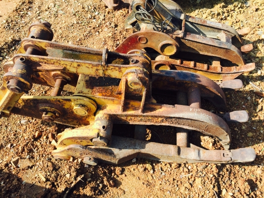 ขายหัวคีบไม้ ขนาดPC120 เก่านอกพร้อมใช้ ขายหัวคีบไม้ ขนาดPC120 เก่านอกพร้อมใช้