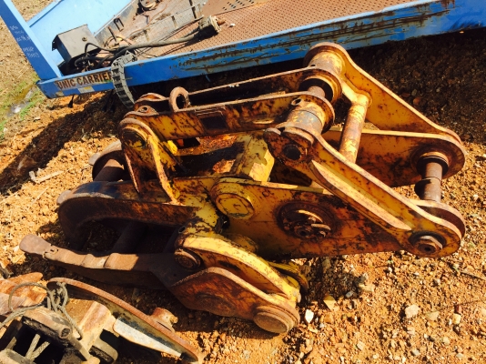 ขายหัวคีบไม้ ขนาดPC120 เก่านอกพร้อมใช้