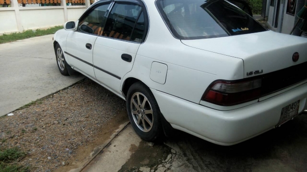 ขายโตโยต้าสามห่วง