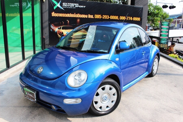 ขาย VOLKSWAGEN  New Bettle  2.0 AT สีน้ำเงิน จดทะเบียนปี 2011 เกียร์ A/T ภายในเบาะหนังสีเทา รถสวยไร้ที่ติ ไม่เคยชน ราคาถูกที่สุดในท้องตลาด หาไม่ได้อีกแล้ว ขายเพียง 579,000 เท่านั้น พร้อมเซอร์วิทย์ใหญ่ก่อนออกรถ และบริการหลังการขายเต็มรูปแบบครับ . ✔️ฟรี เคล