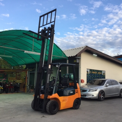 รถฟอล์คลิฟท์โตโยต้า รุ่น7 เบนซิน ติดแก๊ส เกียร์ออโต้/ 2.5 เสา 3เมตร พร้อมเปลื่ยนยางครับ รถฟอล์คลิฟท์โตโยต้า รุ่น7 เบนซิน ติดแก๊ส เกียร์ออโต้/ 2.5 เสา 3เมตร พร้อมเปลื่ยนยางครับ
