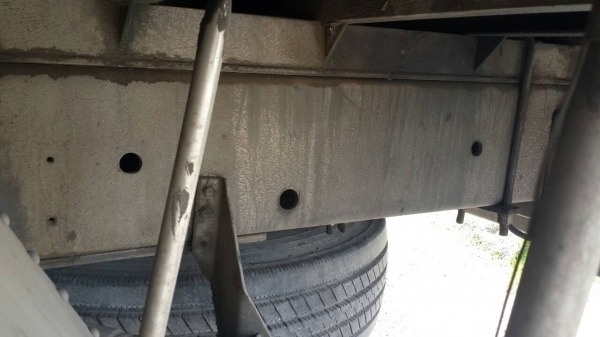 ขาย 10 ล้อ อีซูซุ 240 แรง ตู้เปียก ปี 54 ยาว 6.5 ม.วิ่ง 1xx,xxx  สภาพดี สนใจติดต่อได้ที่  081-9420141  ,  081-5715326