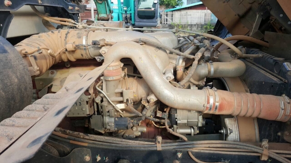 ขายดาวน์ 700,000 HINO 344 แม่เดี่ยว ออกห้างปี 57 ผ่อนต่ออีก 50 งวด งวดละ 60,000