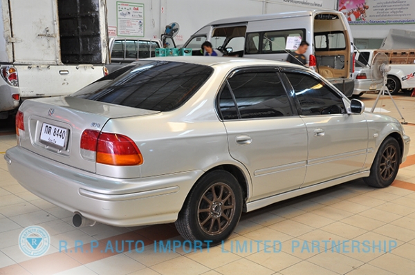 ขายรถเก๋งมือสอง HONDA CIVIC ราคา 79,000 บาท เกียร์AUTO  เครื่องยนต์เบนซิน สีน้ำตาล ภาษีเต็มพร้อมโอน