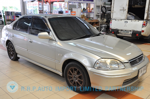 ขายรถเก๋งมือสอง HONDA CIVIC ราคา 79,000 บาท เกียร์AUTO  เครื่องยนต์เบนซิน สีน้ำตาล ภาษีเต็มพร้อมโอน