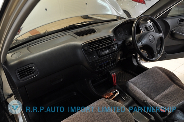 ขายรถเก๋งมือสอง HONDA CIVIC ราคา 79,000 บาท เกียร์AUTO  เครื่องยนต์เบนซิน สีน้ำตาล ภาษีเต็มพร้อมโอน