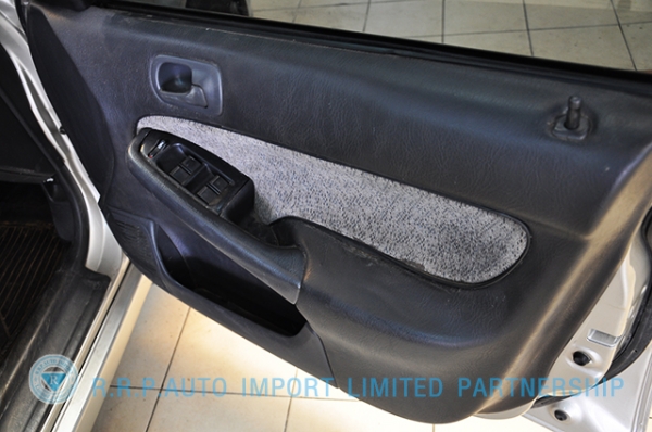 ขายรถเก๋งมือสอง HONDA CIVIC ราคา 79,000 บาท เกียร์AUTO  เครื่องยนต์เบนซิน สีน้ำตาล ภาษีเต็มพร้อมโอน