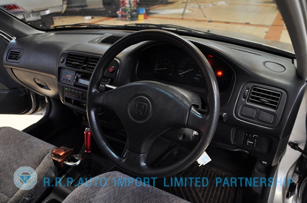 ขายรถเก๋งมือสอง HONDA CIVIC ราคา 79,000 บาท เกียร์AUTO  เครื่องยนต์เบนซิน สีน้ำตาล ภาษีเต็มพร้อมโอน