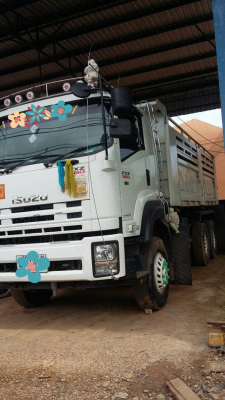 ขายดาวน์รถบรรทุก 10 ล้อดัมพ์ ISUZU DECA 360 แรงม้าปี 2556 มีระบบลากพ่วง ขายดาวน์ 800000
