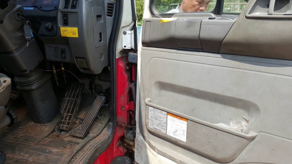 ขาย 6 ล้อ HINO พร้อมติดเครน เครื่อง HO6C Turbo 210 แรงม้า เกียร์ HO คัสซีสวย เบรคทิฟฟี่ พาวเวอร์ ทะเบียนพร้อมโอน