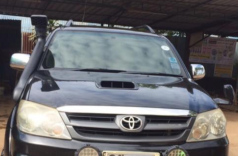 **525,000 บ.ต่อรอง/// TOYOTA FORTUNER 3.0V Auto 4WD ปี05 เดิมบาง เข้มๆ **ขาย FORTUNER 3.0V AUTO 4WD ปี05 ตัวTOP รถSUV ยอดนิยม เสริมหล่อ เข้ม บอดี้เดิมบาง พร้อมใช้งาน TOYOTA FORTUNER 3.0V AUTO 4WD ปี48/05 ตัวท็อป เครื่องเดิม เกียร์เดิม ใช้งาน 213,xxxกม. แท