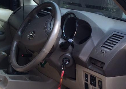 **525,000 บ.ต่อรอง/// TOYOTA FORTUNER 3.0V Auto 4WD ปี05 เดิมบาง เข้มๆ **ขาย FORTUNER 3.0V AUTO 4WD ปี05 ตัวTOP รถSUV ยอดนิยม เสริมหล่อ เข้ม บอดี้เดิมบาง พร้อมใช้งาน TOYOTA FORTUNER 3.0V AUTO 4WD ปี48/05 ตัวท็อป เครื่องเดิม เกียร์เดิม ใช้งาน 213,xxxกม. แท