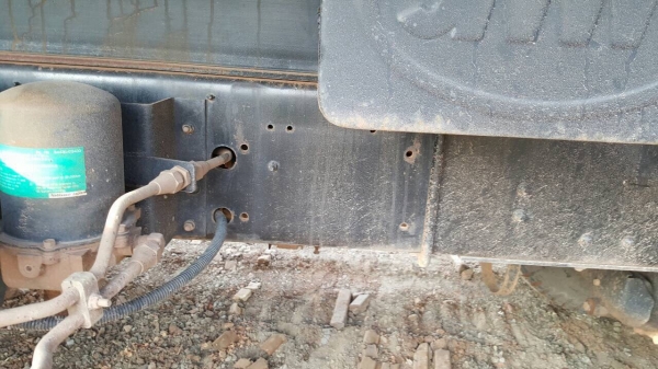 ขาย 10 ล้อดั้ม HINO FM8J 251 แรงม้า ปี 54 ดั้มสามมิตร มีระบบลากพ่วง เครื่องดีไม่เคยแกะ คัสซีสวยตลอดเส้น แอร์เย็น ราคาต่อรองได้