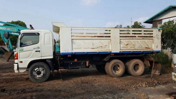 ขาย 10 ล้อดั้ม HINO FM8J 251 แรงม้า ปี 54 ดั้มสามมิตร มีระบบลากพ่วง เครื่องดีไม่เคยแกะ คัสซีสวยตลอดเส้น แอร์เย็น ราคาต่อรองได้