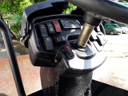 ขายรถบดสั่นสะเทือน DYNAPAC CA250D (USED)