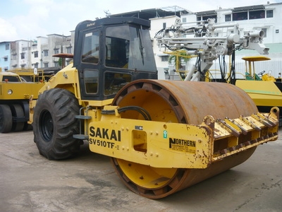 รถบด 10 ตัน Sakai SV510TF  (2 เปลือก) ล้อเรียบหุ้มหนาม สภาพเยี่ยม ชม.ต่ำ รถนอกแท้ๆ  ยังไม่ผ่านการใช้งานในไทย 100\%