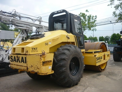 รถบด 10 ตัน Sakai SV510TF  (2 เปลือก) ล้อเรียบหุ้มหนาม สภาพเยี่ยม ชม.ต่ำ รถนอกแท้ๆ  ยังไม่ผ่านการใช้งานในไทย 100\%