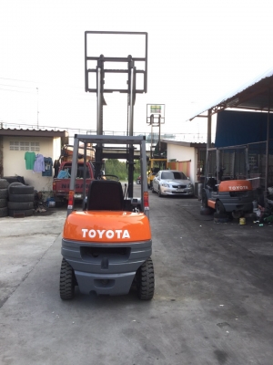 รถฟอล์คลิฟท์ โตโยต้า รุ่น6 เกียออโต้ 2.ตัน เสา 3เมตร พร้อมเปลื่ยนยางครับ รถฟอล์คลิฟท์ โตโยต้า รุ่น6 เกียออโต้ 2.ตัน เสา 3เมตร พร้อมเปลื่ยนยางครับ