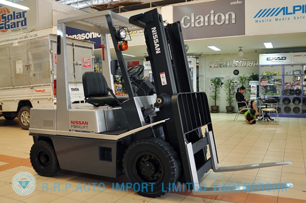 ขายรถโฟล์คลิฟท์มือสอง NISSAN รุ่น EH02 ราคา 285,000 บาทนำเข้าจากประเทศญี่ปุ่น 100\% ไม่เคยใช้งานในประเทศไทย