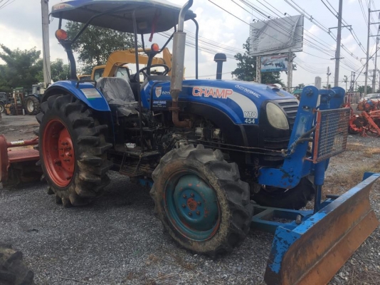รถไถแชมป์ 454 พร้อมอุปกรณ์