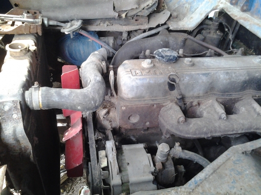 ขายตามสภาพรถนวดข้าว4ล้อกลางนิสสันเครื่องอีซูซุ85แรงตู้นวดสิงเปลือยจัมโบ