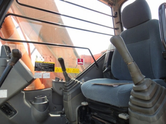 มาใหม่จ้าHITACHI  ZX135US-E เก่าญี่ปุ่น  สภาพสวยมากๆ  ราคากันเอง  สนใจโทร 089-7462641  เจ๊สุวรรณีจ้า