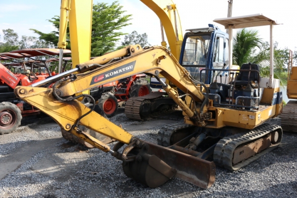 ขาย Komatsu PC30-6