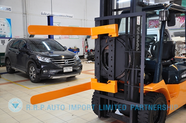 ขายรถโฟล์คลิฟท์มือสอง TOYOTA รุ่น7FD25 ราคา xxx,xxx บาท นำเข้าจากประเทศญี่ปุ่น 100\% ไม่เคยใช้งานในไทย