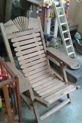 ฮ่องเต้ไม้สักงานเก่า