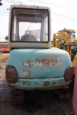 รถขุด Komatsu pc30-7 หัวเก๋ง