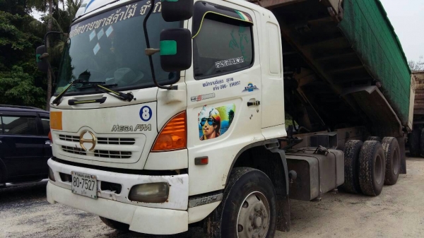 สิบล้อ ฮีโน่ 320ปี52 แม่ลูก3คาน ดั้มสามมิตร สภาพดีสวยบางเดิมทั้งคัน ทะเบึยนพร้อมโอน ราคา 2,550,000บ ครับท่าน