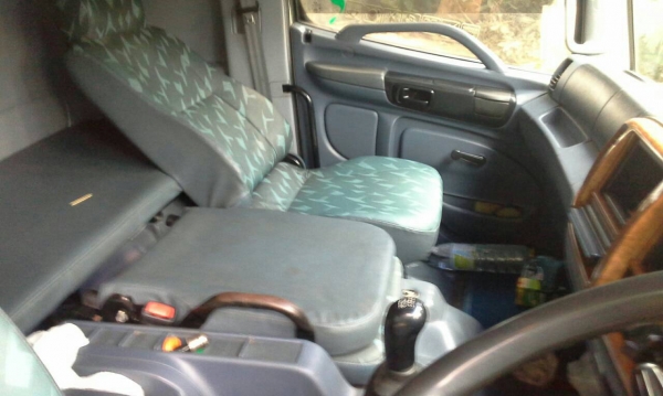 สิบล้อ ฮีโน่ 320ปี52 แม่ลูก3คาน ดั้มสามมิตร สภาพดีสวยบางเดิมทั้งคัน ทะเบึยนพร้อมโอน ราคา 2,550,000บ ครับท่าน