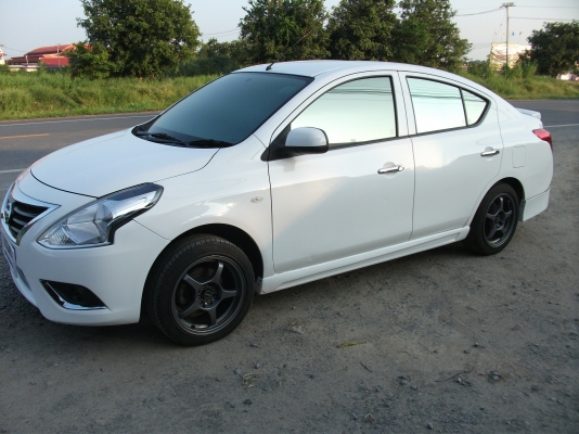 รถสวยพร้อมใช้ ขายไม่แพง