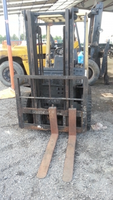 ขายโฟคลิฟท์ 2.5 ตัน 3 คัน คันละ 90,000 บาท