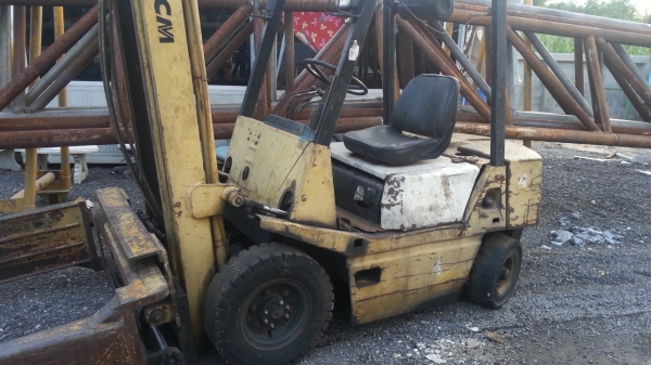 ขายโฟคลิฟท์ 2.5 ตัน 3 คัน คันละ 90,000 บาท