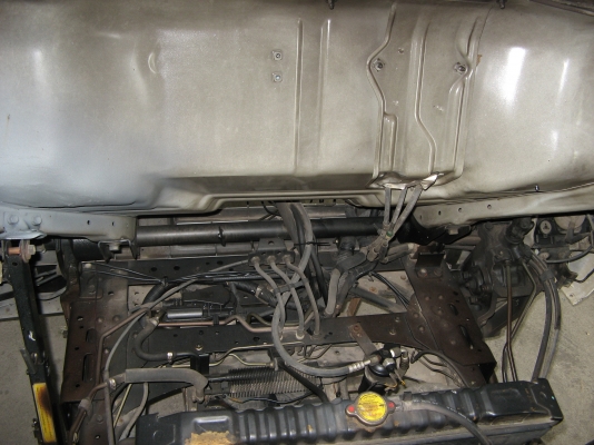 ขาย 6 ล้อ ตู้แห้ง 3 บาน อีซูซุ NQR 150 แรง ยาว 5.50 ม.ปี 2007 พร้อมใช้งาน สภาพกว่า 90 \% สวยกิ๊ป ๆ  ชมรถก่อนได้ครับ สนใจติดต่อได้ที่ 081-9425443   ,  081-5715326