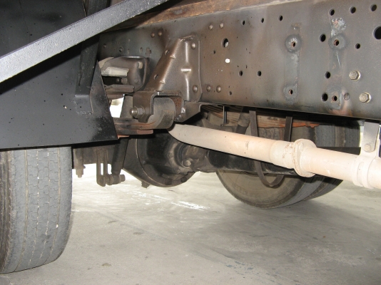 ขาย 6 ล้อ ตู้แห้ง 3 บาน อีซูซุ NQR 150 แรง ยาว 5.50 ม.ปี 2007 พร้อมใช้งาน สภาพกว่า 90 \% สวยกิ๊ป ๆ  ชมรถก่อนได้ครับ สนใจติดต่อได้ที่ 081-9425443   ,  081-5715326