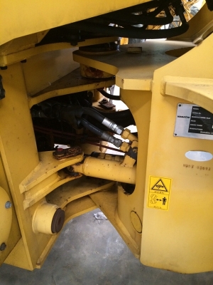 รถตัก KOMATSU WA100-3 เก่าญี่ปุ่น ยังไม่เคยใช้งานในไทยครับ