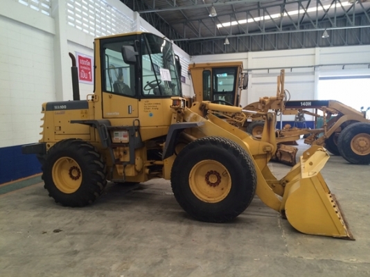 รถตัก KOMATSU WA100-3 เก่าญี่ปุ่น ยังไม่เคยใช้งานในไทยครับ