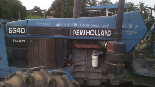 ขายรถไถFORDรุ่น6640คานหน้า NEWHOLLAND  พร้อมโอน